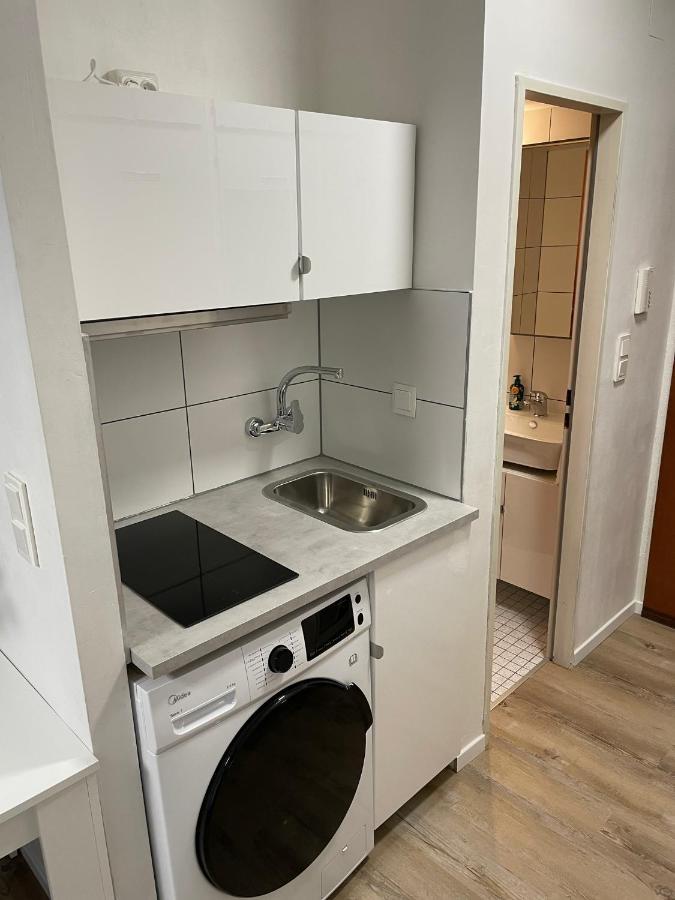 Apartment 33